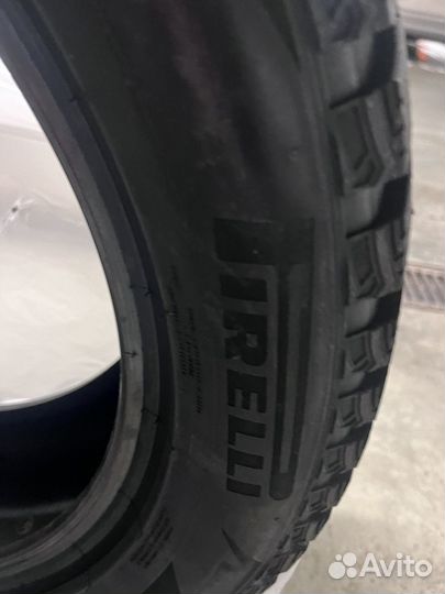 Pirelli Scorpion Ice Zero 2 255/50 R20