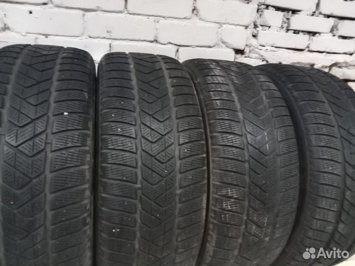 Pirelli Scorpion Winter 235/55 R18