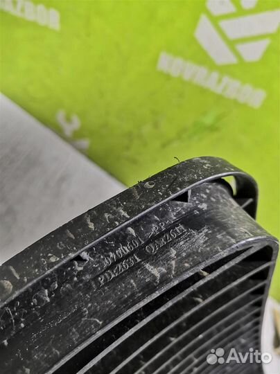 Решетка в бампер центральная Шкода Октавия А4