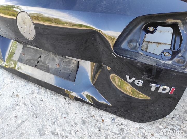 Touareg NF Дверь багажника без стекла под ремонт