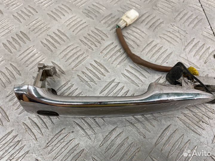 Б/У ручка двери внешняя передний правый Lexus