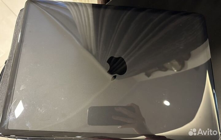 Чехол-накладка на ноутбук. Фирма Tech21