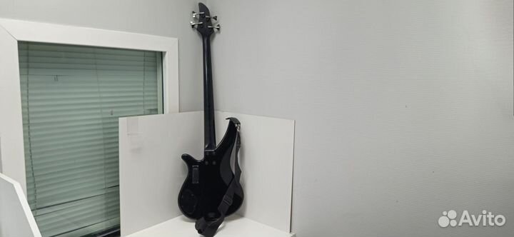 Бас гитара yamaha RBX374