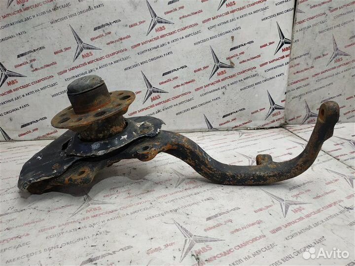 Кулак передний Mercedes S-Class W221 2wd