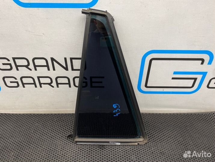 Стекло (форточка) заднее левое Mercedes-Benz