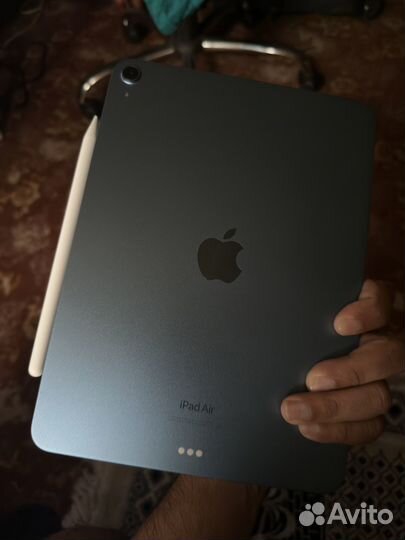 Apple iPad air 5 (64gb) + apple pencil