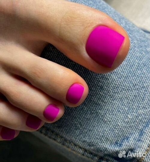 Маникюр, педикюр, ресницы, массаж