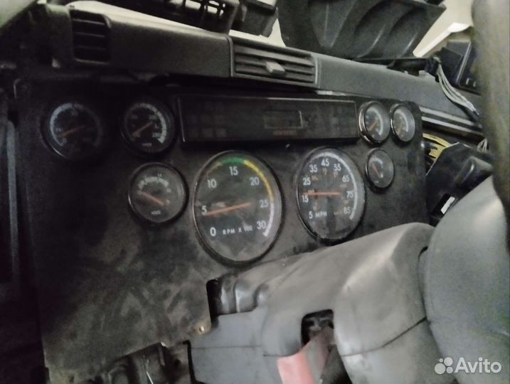 Фредлайнер Каламбия 2002 г.в. на запчасти