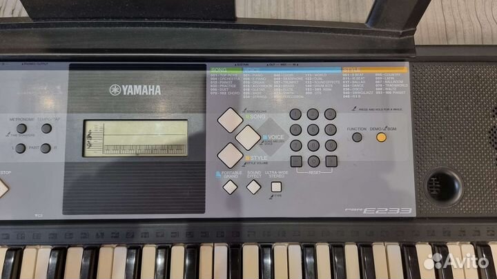 Синтезатор yamaha psr е233