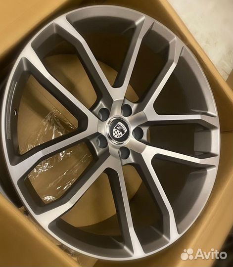 Диски Range Rover R21 Lumma