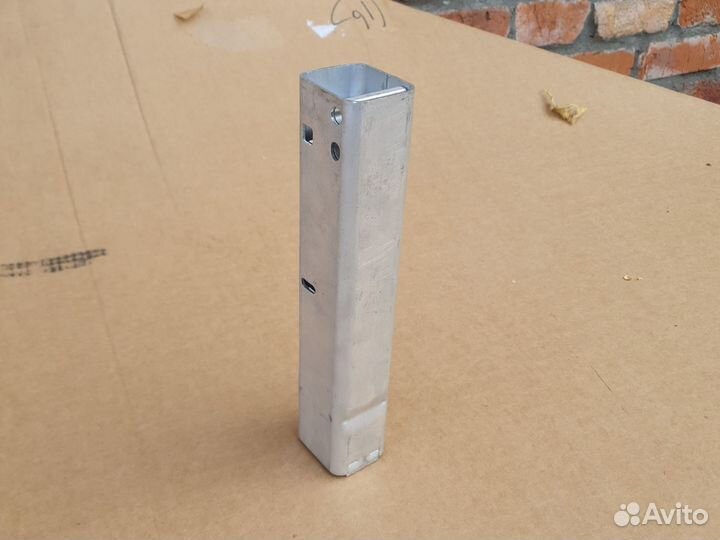 Нижний демпфер Mercedes A2136200400