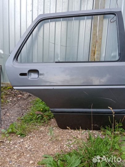 Jetta 2 дверь задняя правая