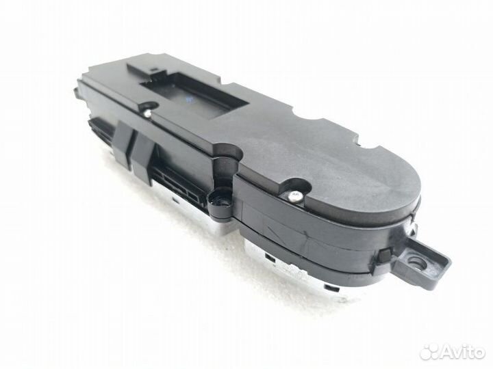 Блок управления стеклоподъемниками передний левый