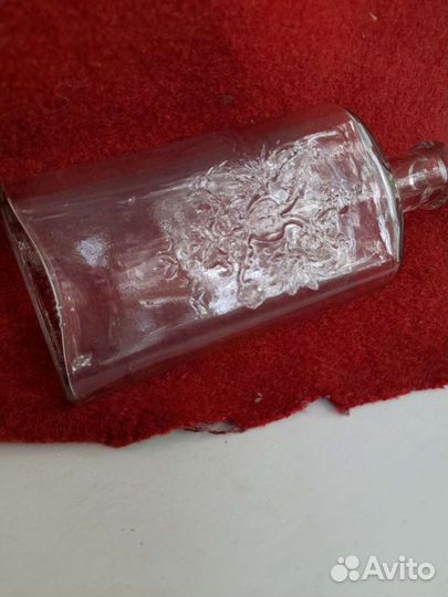 Старинные аптечные пузырьки