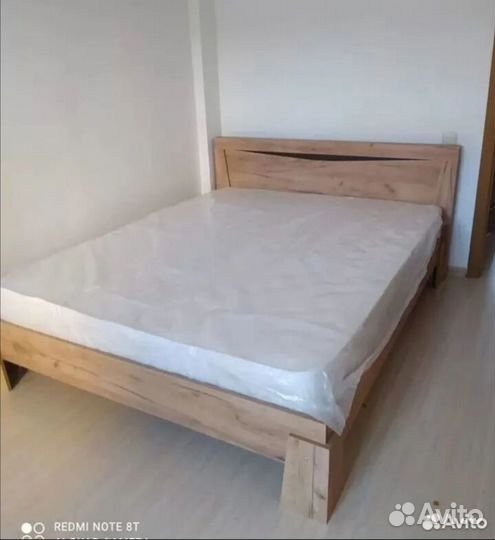 Кровать новая, 140*200