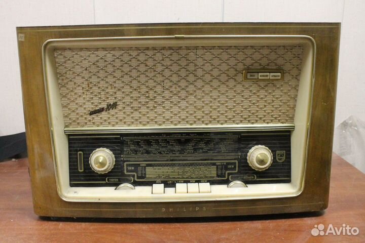 Ламповый приёмник Philips 1001 110