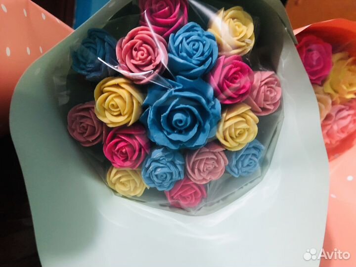 Сладкие букеты из шоколада