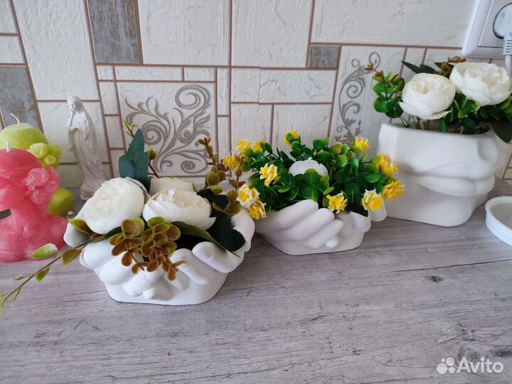 Руки из гипса