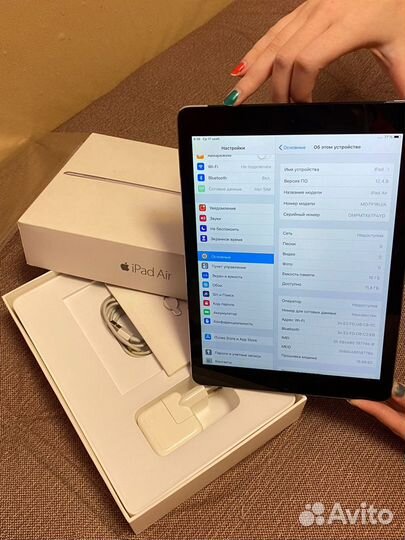 Apple iPad air 16 GB Wi-Fi + Cellular Space Gray