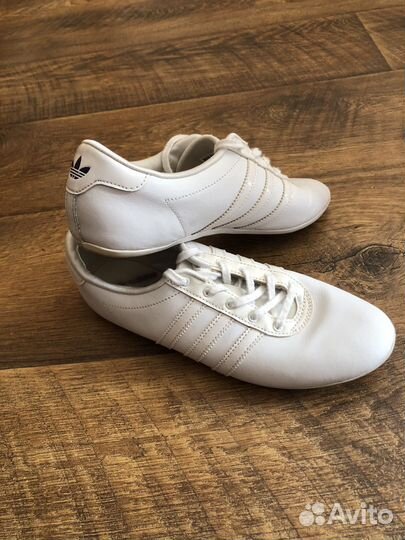 Кроссовки adidas кеды