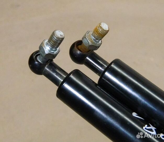 Амортизатор багажника ваз 2112