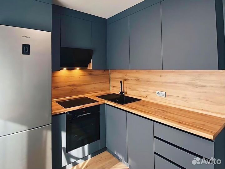 Кухня угловая современная на заказ