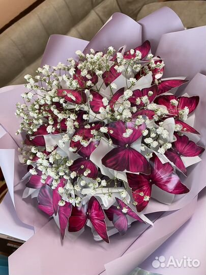 Букет из бабочек светящийся