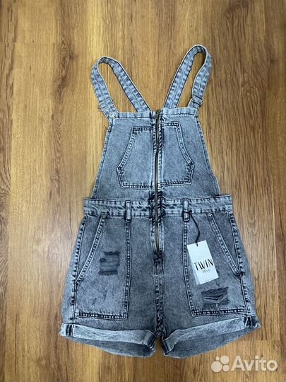 Комбинезон новый 44р(38EU )