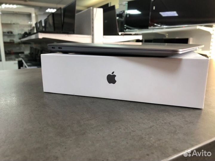 MacBook Air 2020/ M1/8GB/256GB SSD/13.3 Retina