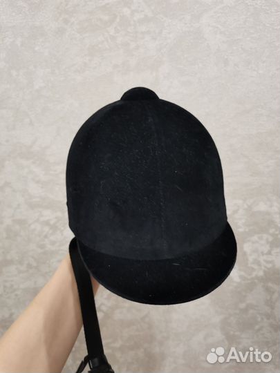 Шлем для конного спорта