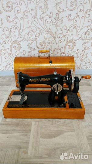 Продам швейную машинку пмз