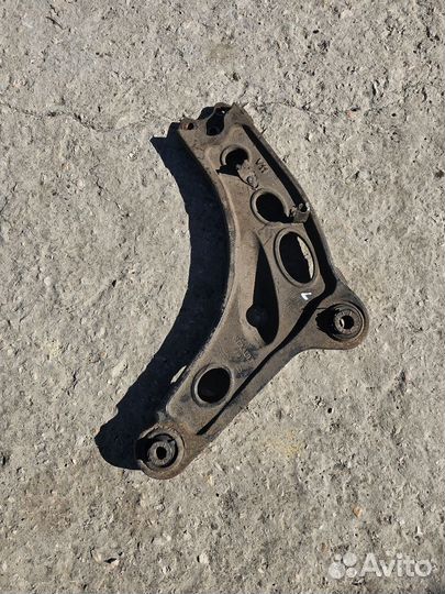 Рычаг подвески Opel Vivaro / Renault Trafic