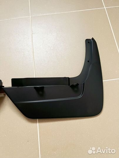 Задние брызговики на Renault Duster 2