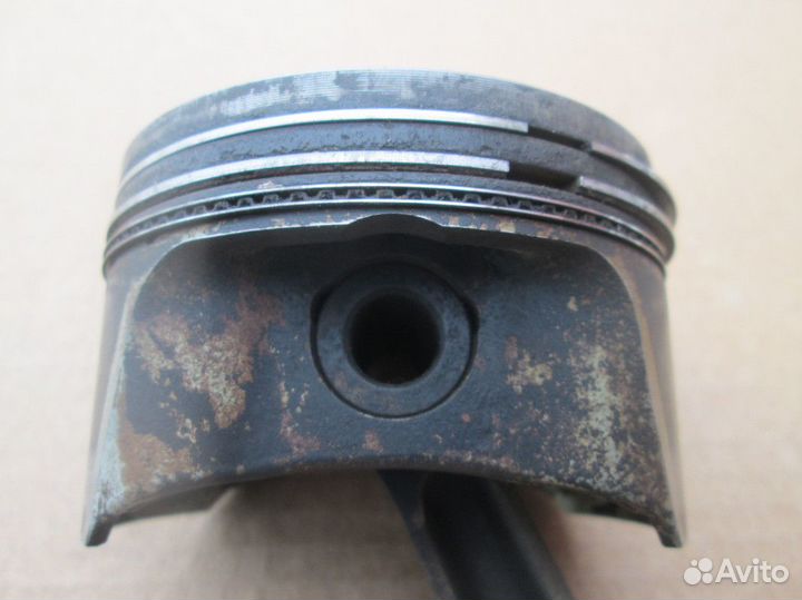 Форд Фокус 2 Поршень 1,6 (100 лошадей)