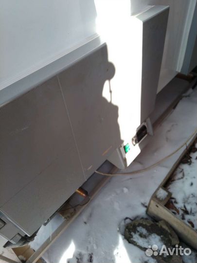 Холодильная витрина бу