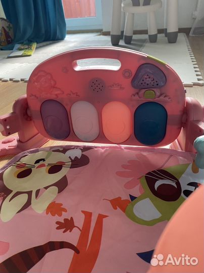 Игровой развивающий коврик