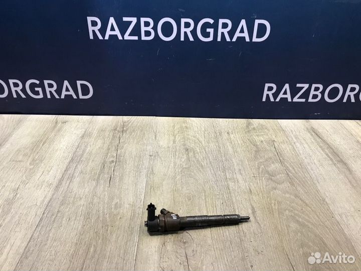 Форсунка топливная Opel Zafira C 2.0 A20DT 2012