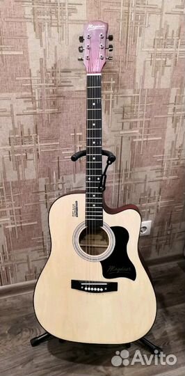 Продам новую гитару 41