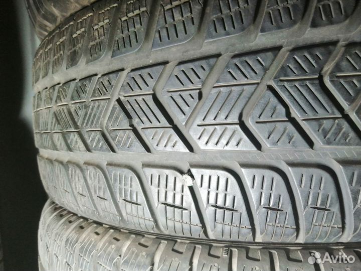 Pirelli Winter Sottozero 3 215/60 R17
