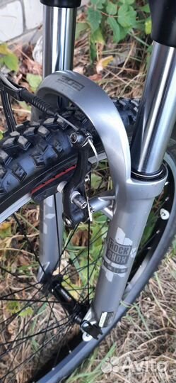 Горный велосипед MTB GT Avalanche 1.0