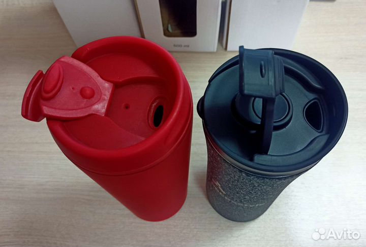 Термокружка 0,5 л. Пластик Красная Новая