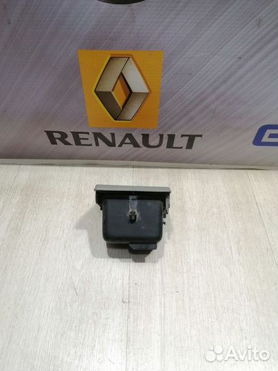 Пепельница Renault symbol