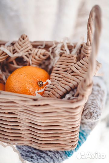 Прямоугольная корзинка с ручками из эко лозы