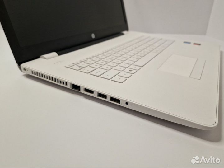 Ноутбук HP Laptop 17 17.3/R5/8Gb/SSD512Gb