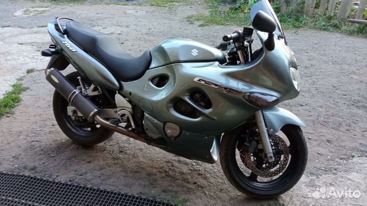Мотоцикл Suzuki katana 750f