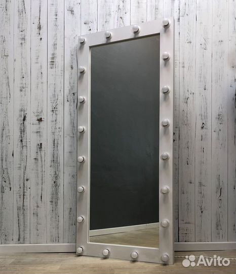 Зеркало с подсветкой