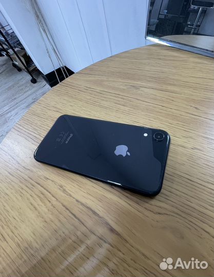 iPhone Xr, 128 ГБ