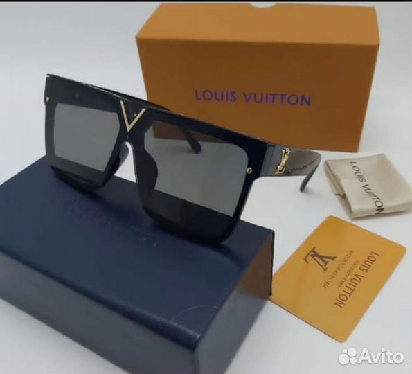 Солнцезащитные очки