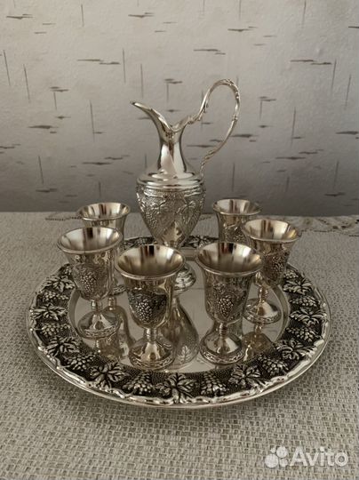 Набор рюмки, кувшин, поднос