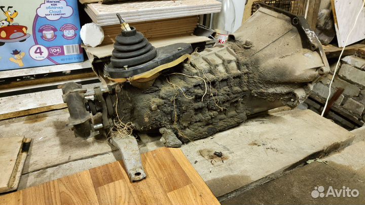 Кпп и другие запчасти от ваз 2103